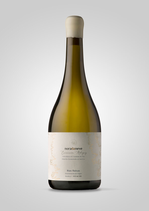 Diseño de botella de vino